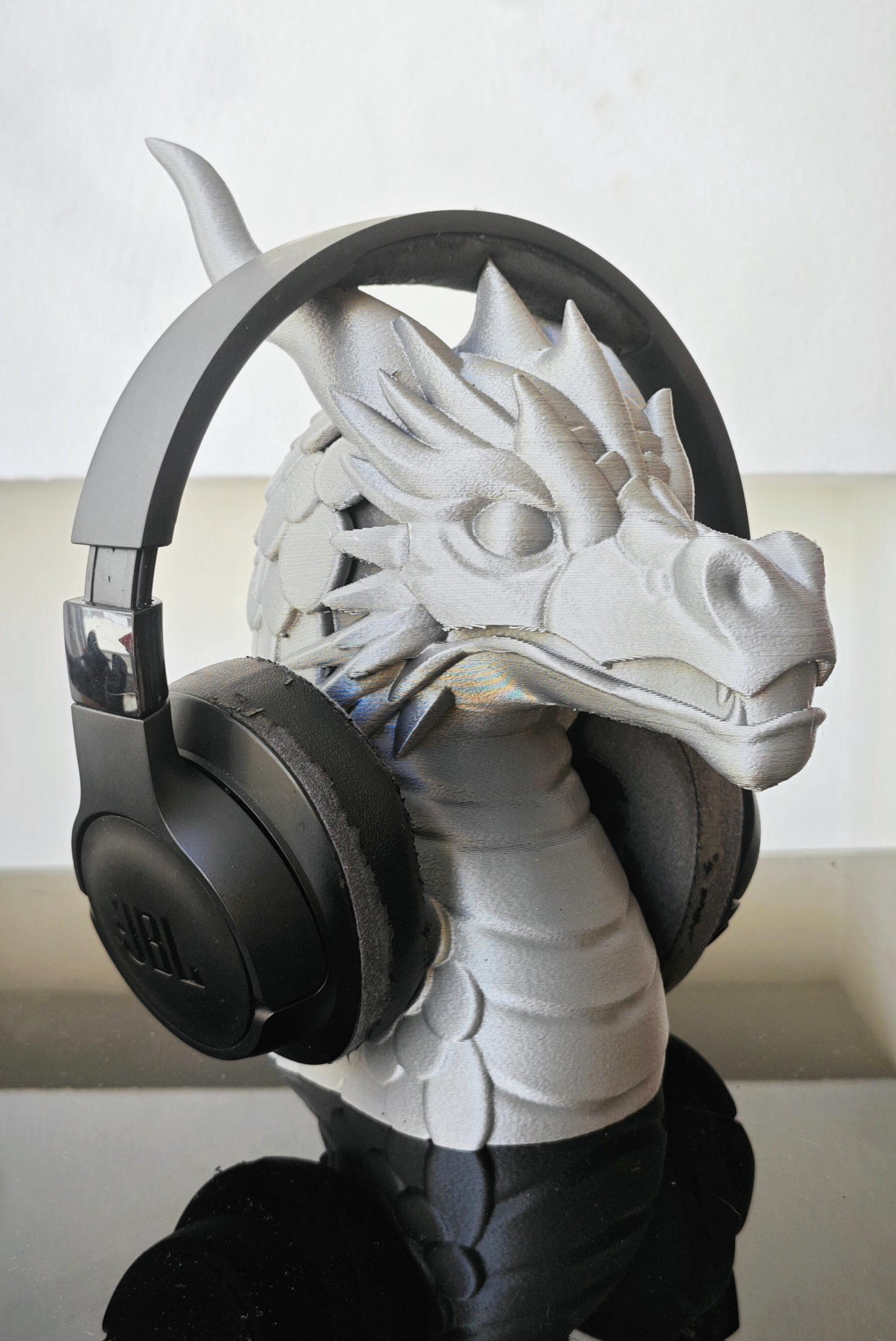 Dragon Head Headphone Stand 3D Printed Headset Holder | Gamer Desk Accessory | Fantasy Dragon Decor Gift for Him